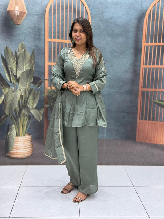 Green Embroidered Kurta Set with Dupatta – Stylish & Comfortable Wear by SHAGUN FASHION