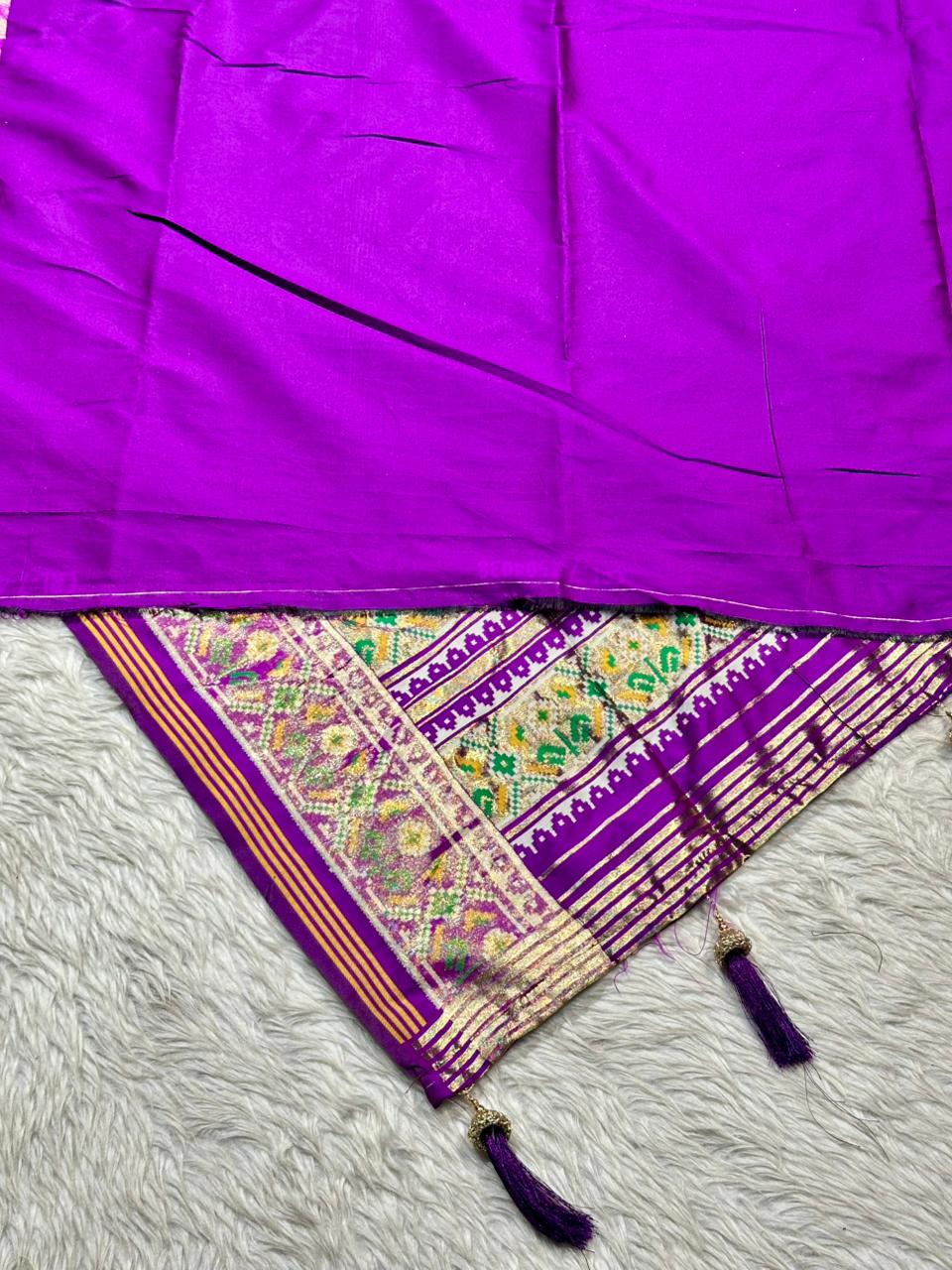 Royal Patola Style Printed Saree with Rich Border & Tassels – Premium Collection by SHAGUN FASHION