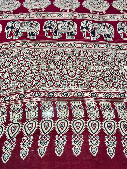 Royal Elephant Print Traditional Saree With Golden Border By SHAGUN FASHION