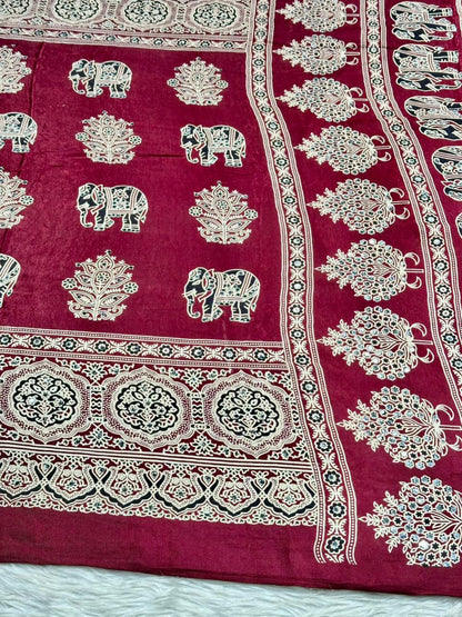 Royal Elephant Print Traditional Saree With Golden Border By SHAGUN FASHION
