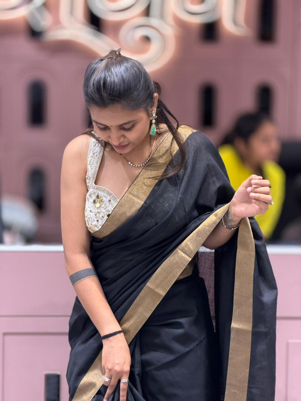 Plain Cotton Saree With Golden Border By SHAGUN FASHION