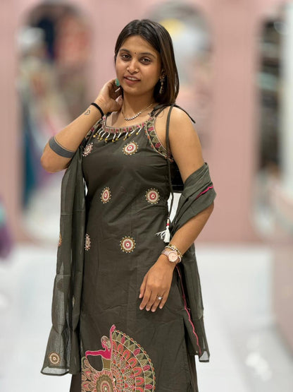 Designer Peacock Print Kurti Pant Dupatta Set