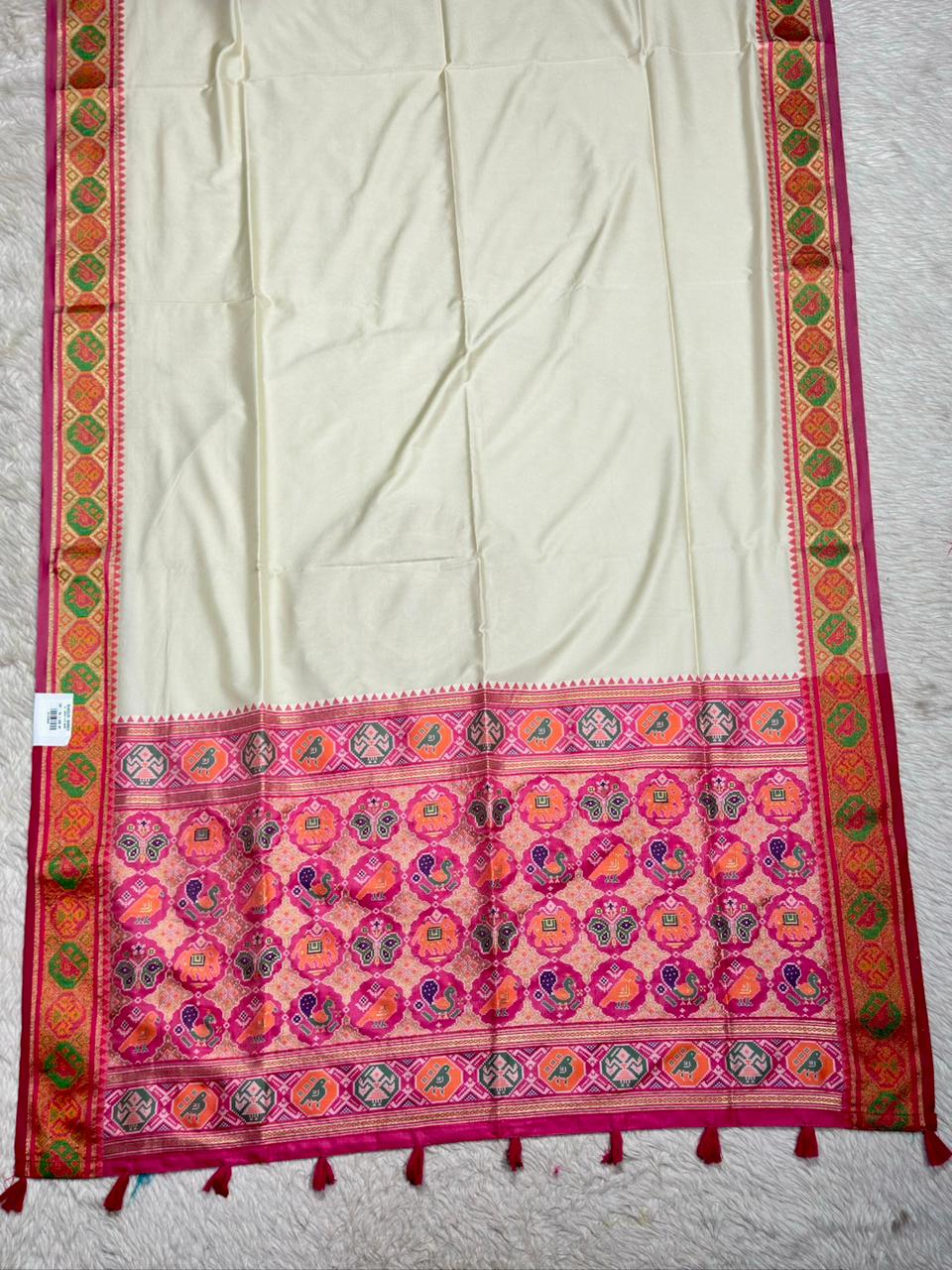 Traditional Elegance Redefined: The Must-Have Saree from SHAGUN FASHION