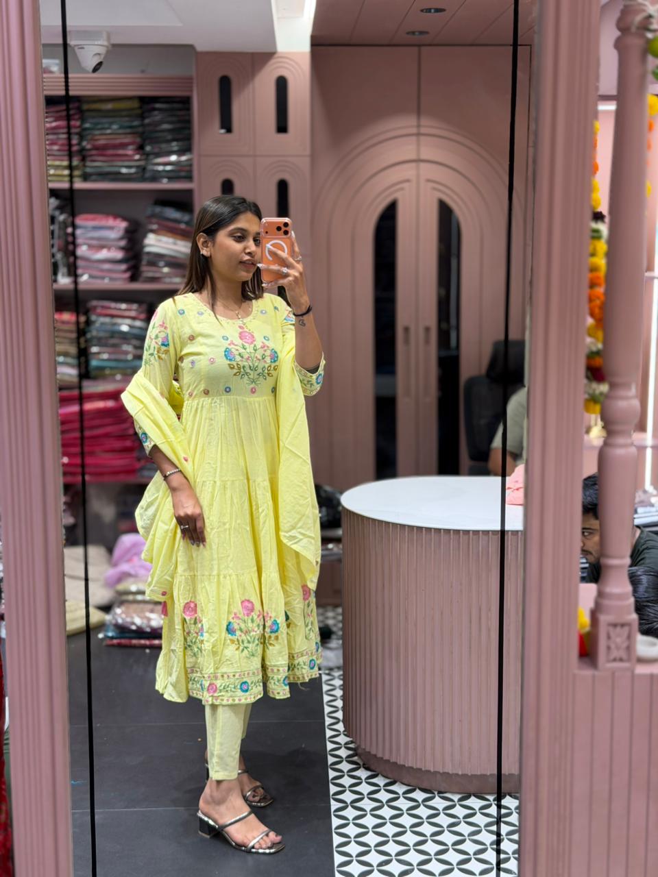 SHAGUN FASHION Beautiful Floral Anarkali Kurti Pant Set With Dupatta