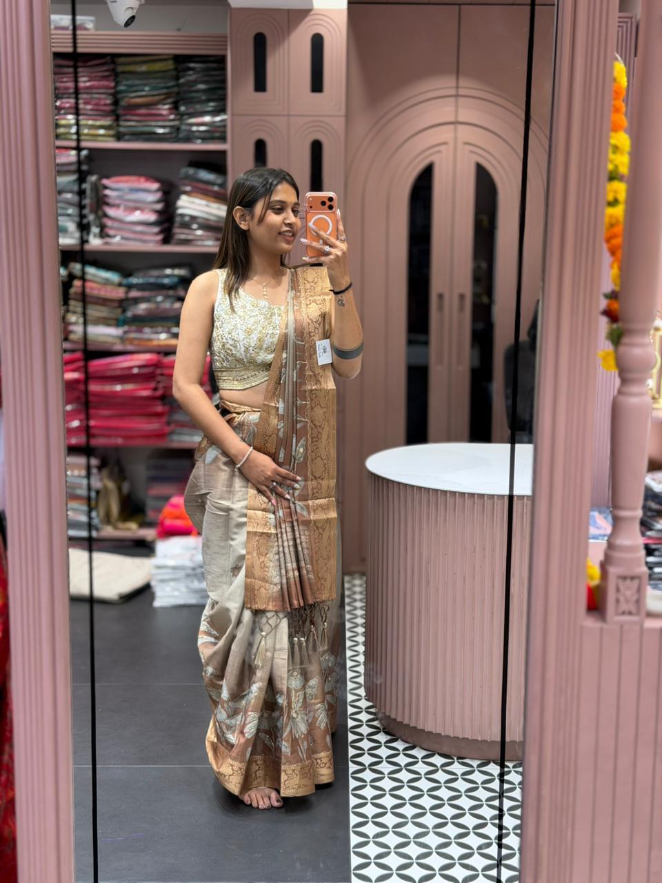 SHAGUN FASHION Premium Pure Look Shimmer Organza Saree with  Floral Border and Traditional Latkan