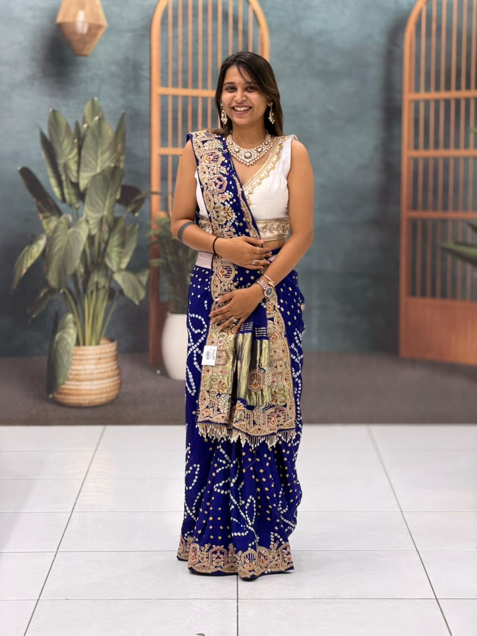 SHAGUN FASHION Designer Heavy Bandhani Georgette Saree with Handwork & Zari Border
