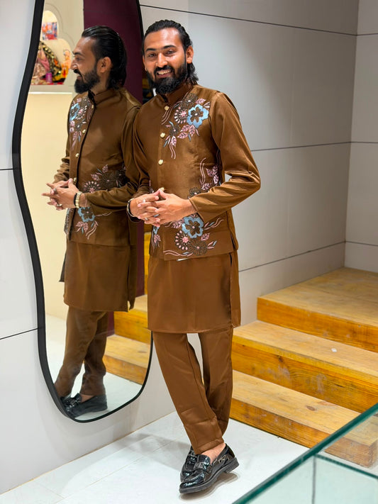 SHAGUN FASHION – Men’s Designer Floral Embroidered Kurta Jacket Set