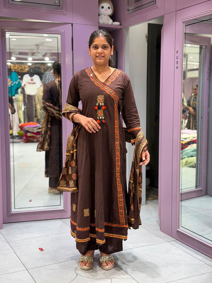 SHAGUN FASHION Traditional Angrakha Kurti Set with Dupatta