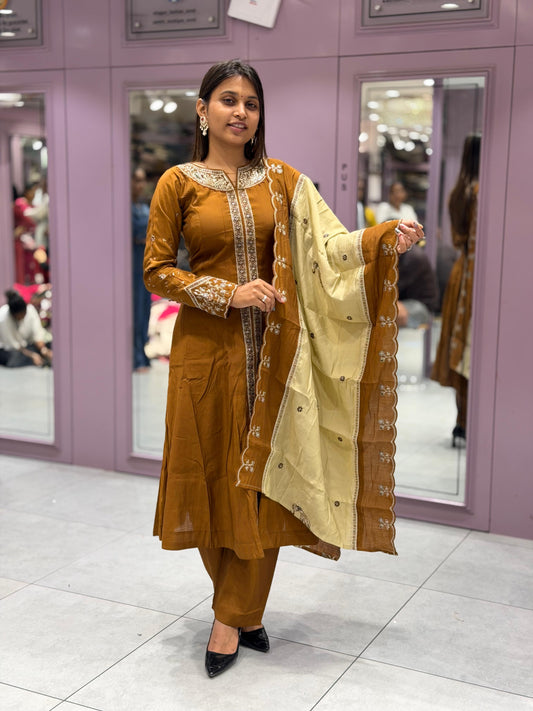 SHAGUN FASHION Designer Embroidered Kurti Pant Set with Dupatta