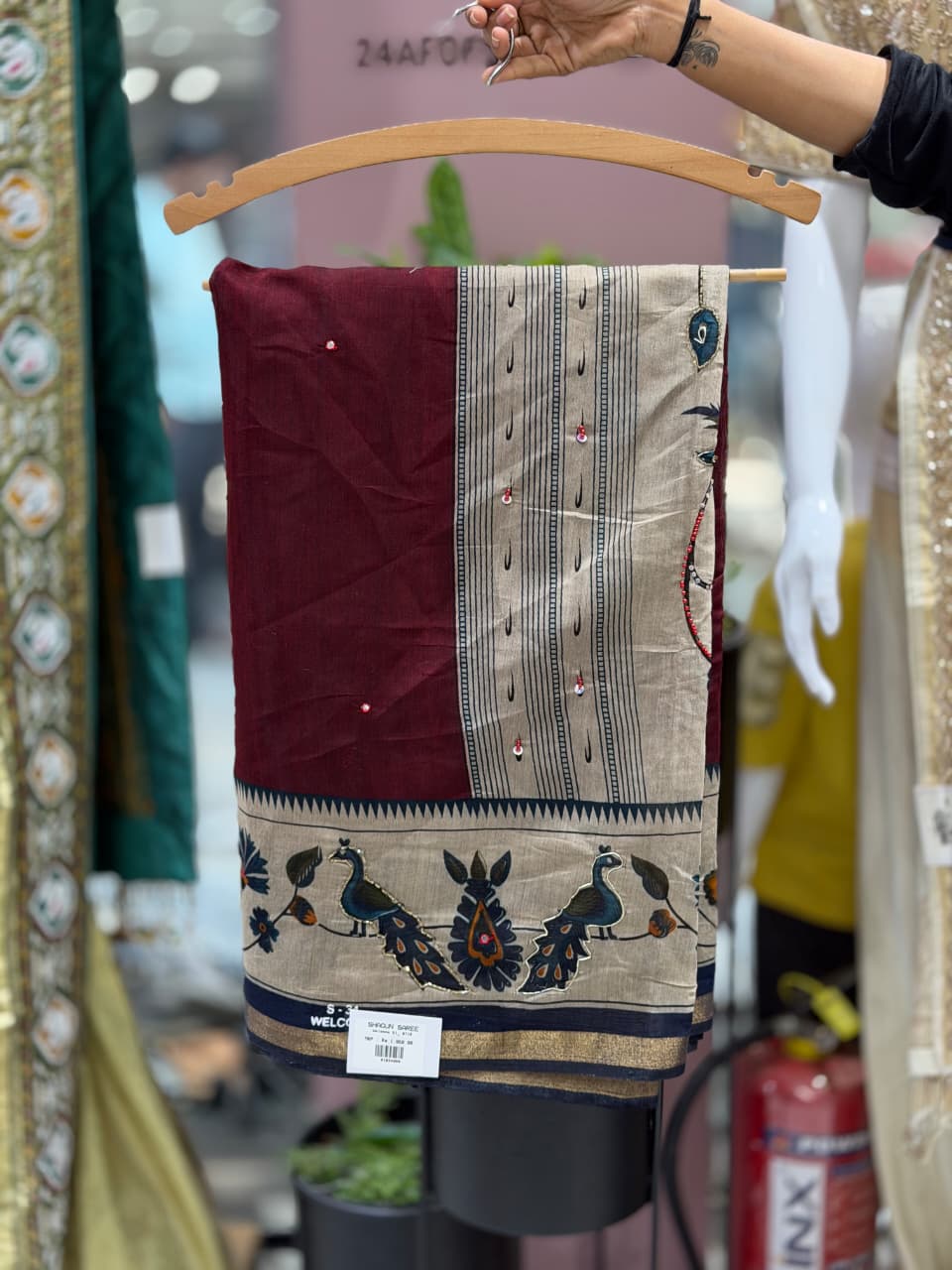 SHAGUN FASHION Premium Kalamkari & Peacock Printed Tussar Silk Saree with Contrast Blouse Piece