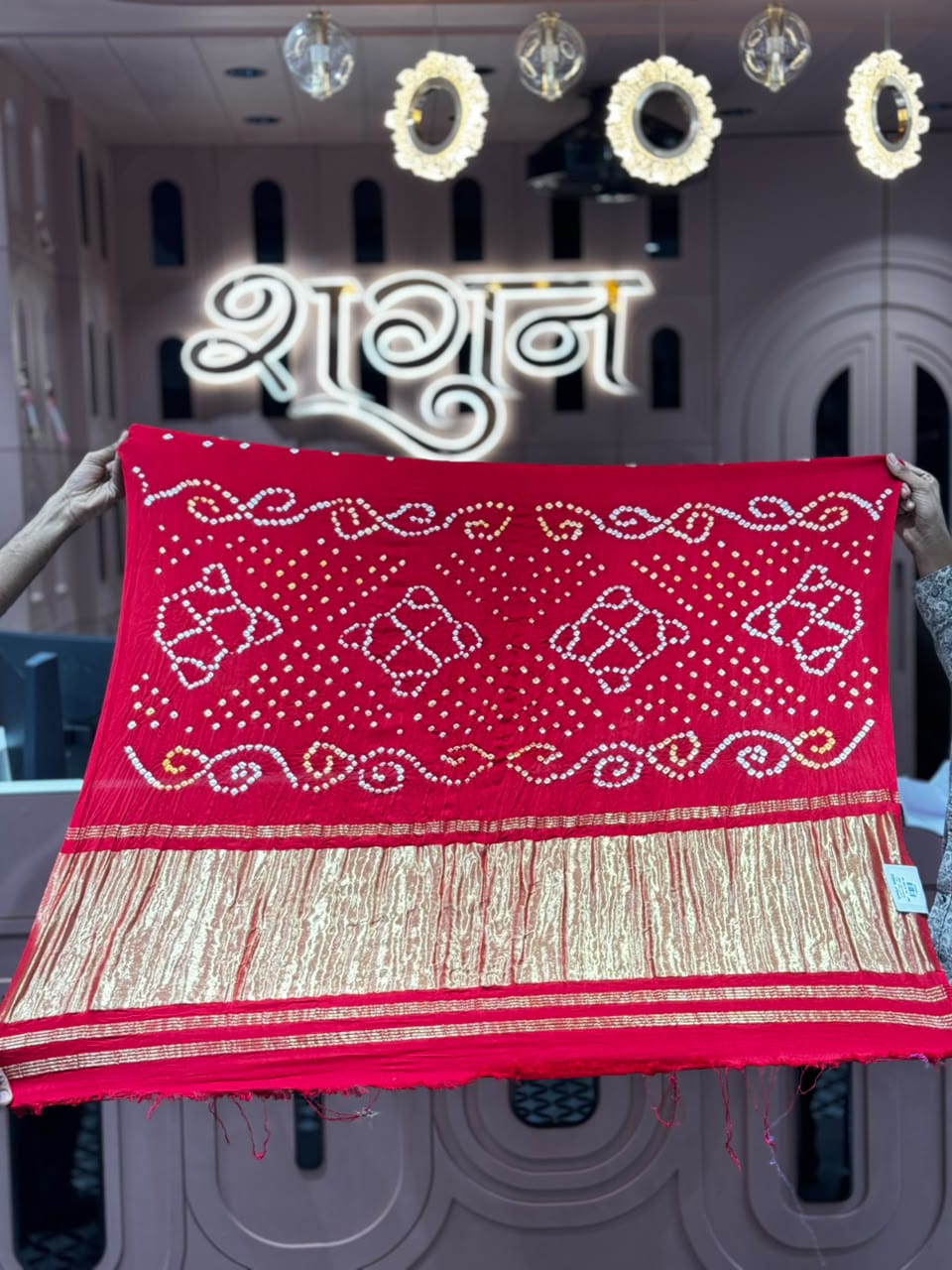 Exclusive Traditional Bandhani Print Soft Fabric Saree With Rich Zari Pallu