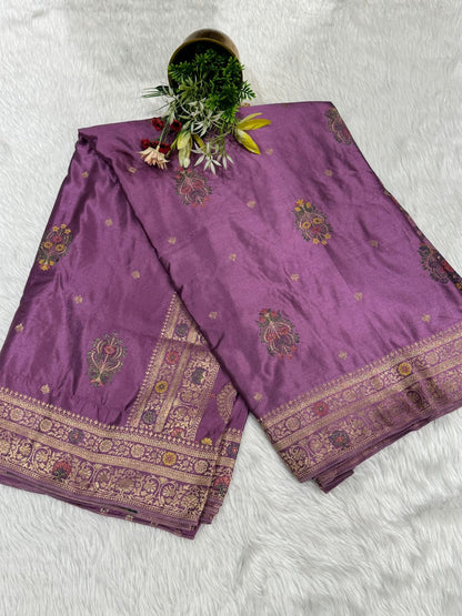 👑 Classic Silk Saree with Designer Pallu ✨ | Embroidered Border & Latkan Detailing 💫 | Timeless Elegance