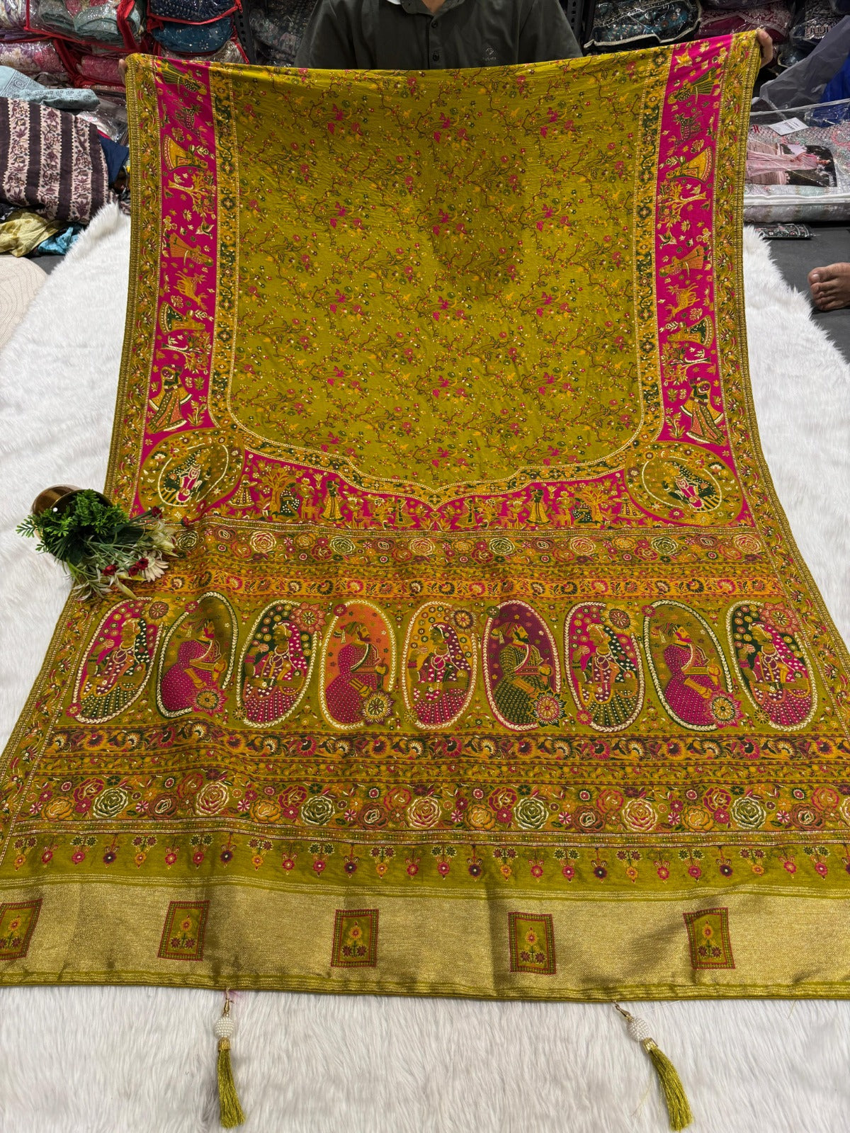 👑 Royal Pashmina Saree with King-Queen Pallu & Lagdi Patto | Vadivela & Floral Work | Just ₹1850! 🌸✨