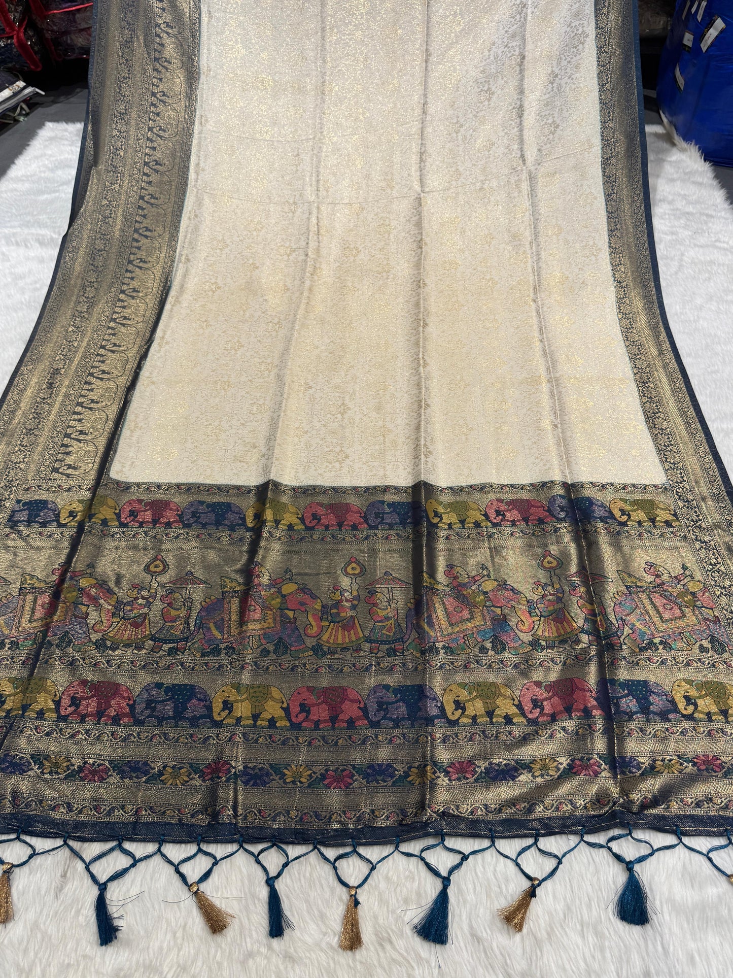 ✨ Elegant Dual-Tone Kanjivaram Silk Saree with Designer Pallu | Traditional Yet Trendy 💃