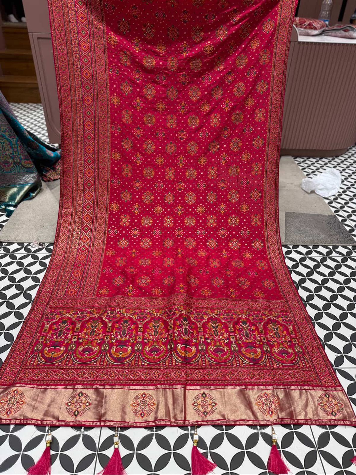 Pashmina Saree with Lagdi Patta & Tassel Pallu