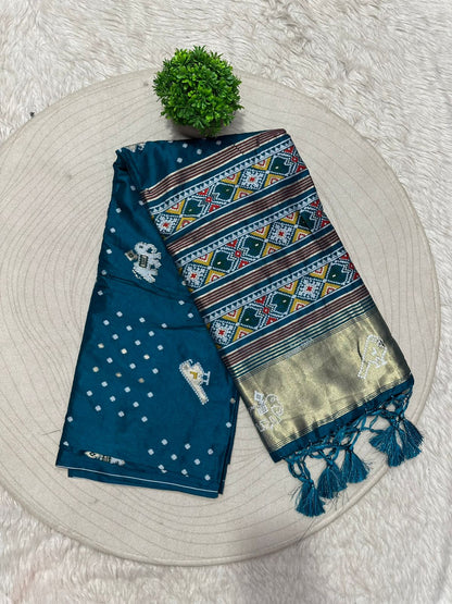 Exquisite Patola Saree with Lagdi Patto – Elegant Birds Work on Pallu 🦋✨