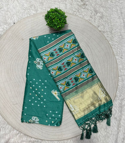 Exquisite Patola Saree with Lagdi Patto – Elegant Birds Work on Pallu 🦋✨