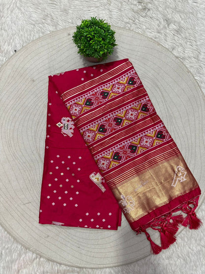 Exquisite Patola Saree with Lagdi Patto – Elegant Birds Work on Pallu 🦋✨
