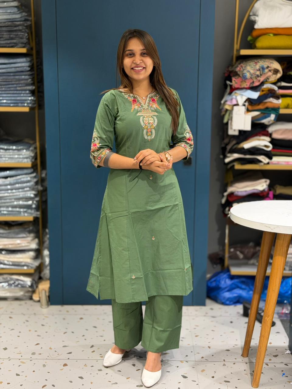 Women Kurti Set