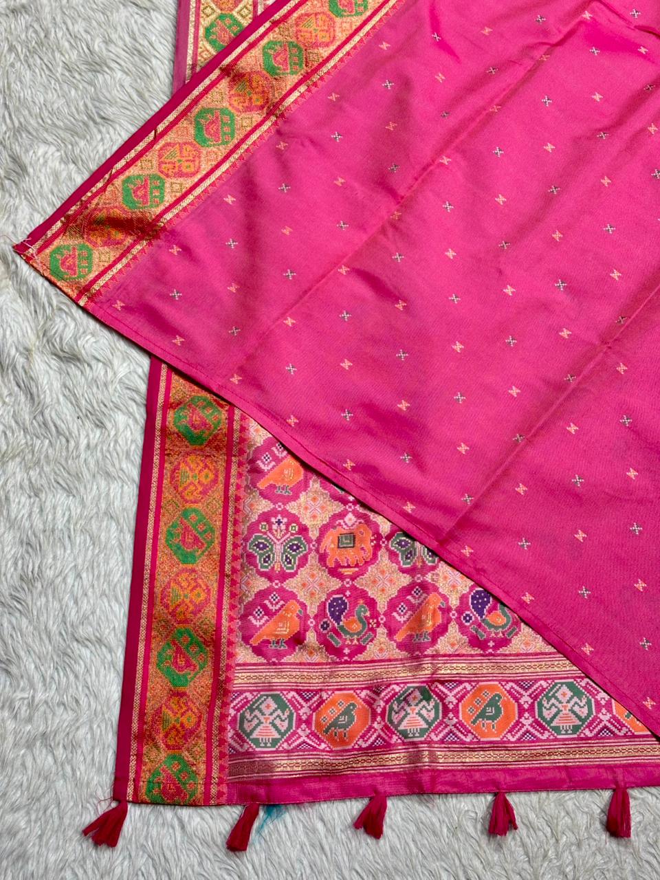 Traditional Elegance Redefined: The Must-Have Saree from SHAGUN FASHION