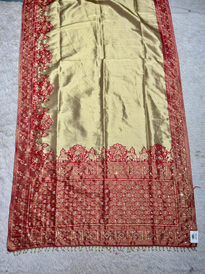 Experience Royal Grace with the Stunning Saree from SHAGUN FASHION