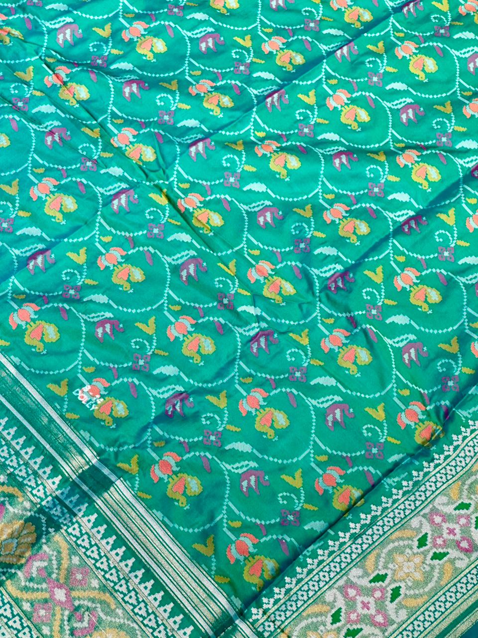 Steal the Show in This Gorgeous Green Saree – Only at SHAGUN FASHION