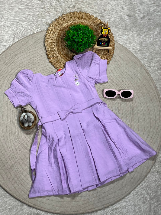SHAGUN FASHION Cute Purple Pleated Dress with Puff Sleeves and Bow for Baby Girls