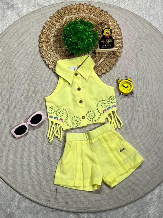 SHAGUN FASHION Trendy Kids Girl Summer Crop Top & Shorts Set – Bright Yellow Sleeveless Shirt with Fun Bottom Fringe & Pleated Shorts