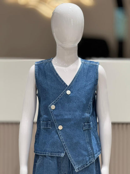 SHAGUN FASHION Cool & Stylish Kids Denim Co-Ord Set (Vest & Wide-Leg Jeans)SHAGUN FASHION Cool & Stylish Kids Denim Co-Ord Set (Vest & Wide-Leg Jeans)