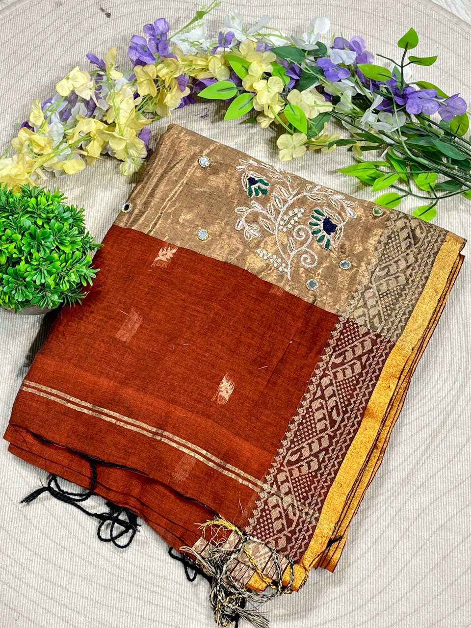 SHAGUN FASHION Beautiful Cotton Linen Saree with Rich Zari Border & Fancy Embroidery Work