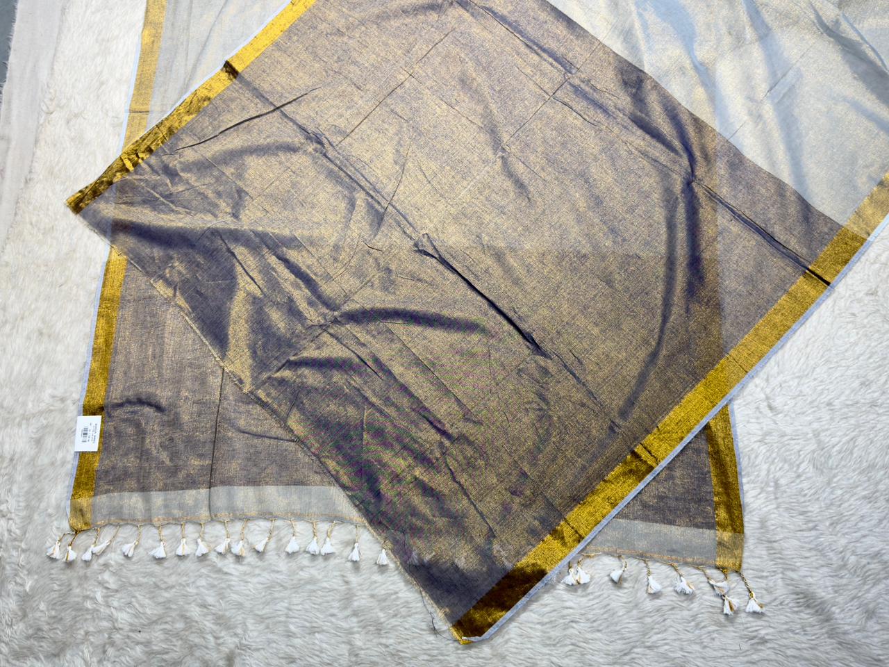 SHAGUN FASHION – Metallic Glaze Tissue Linen Saree