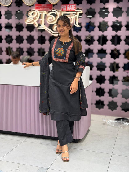 SHAGUN FASHION Premium Black Cotton Kurti Pant Set with Dupatta