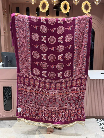 SHAGUN FASHION Premium Purple Bandhani Silk Saree