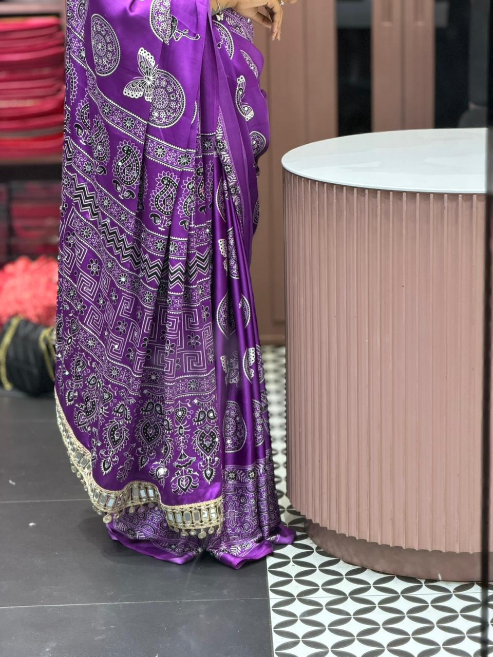 SHAGUN FASHION Premium Purple Bandhani Silk Saree