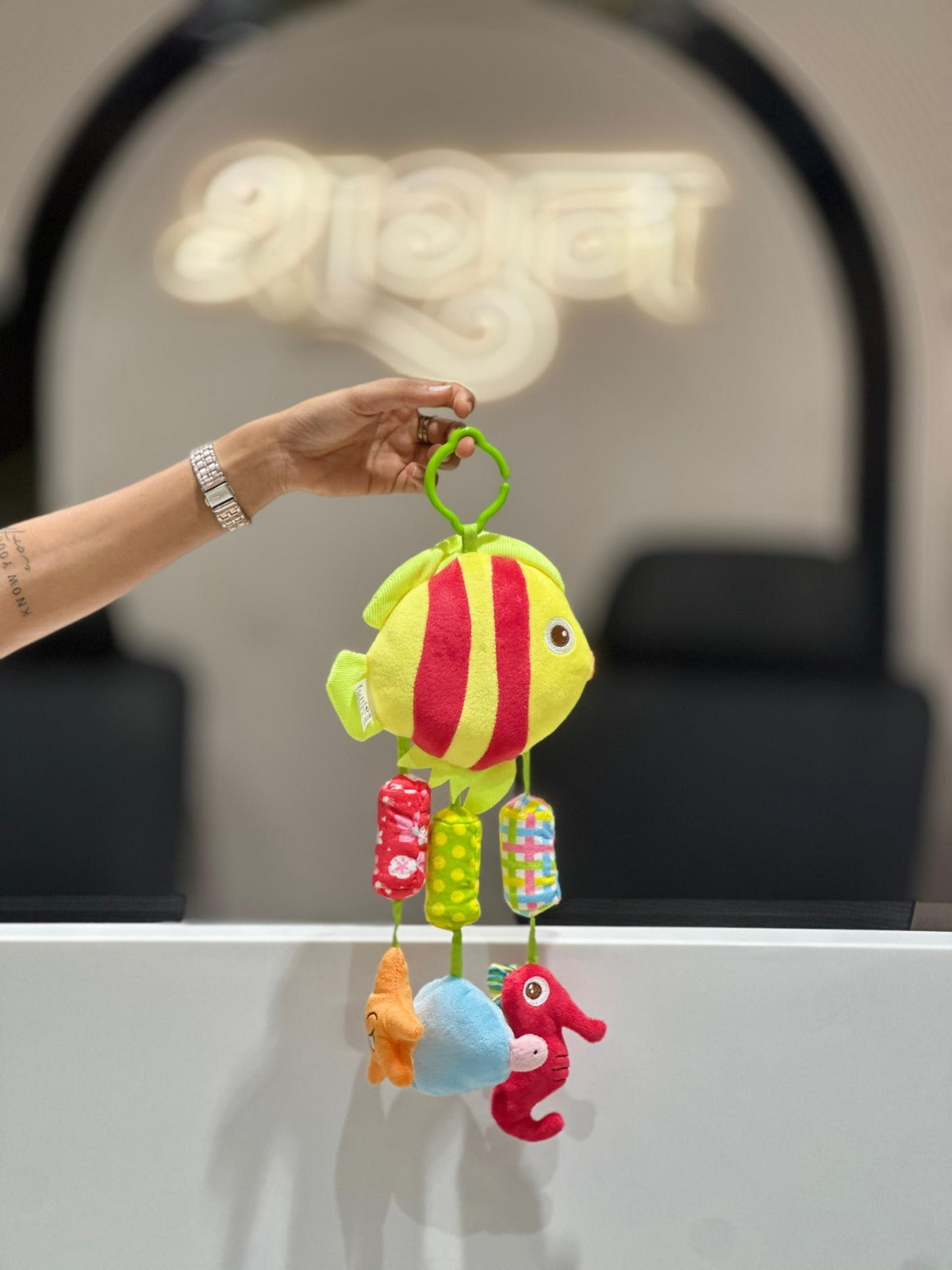 SHAGUN FASHION Cute Plush Fish Hanging Toy for Baby Crib & Stroller – Colorful Soft Musical Wind Chime Toy