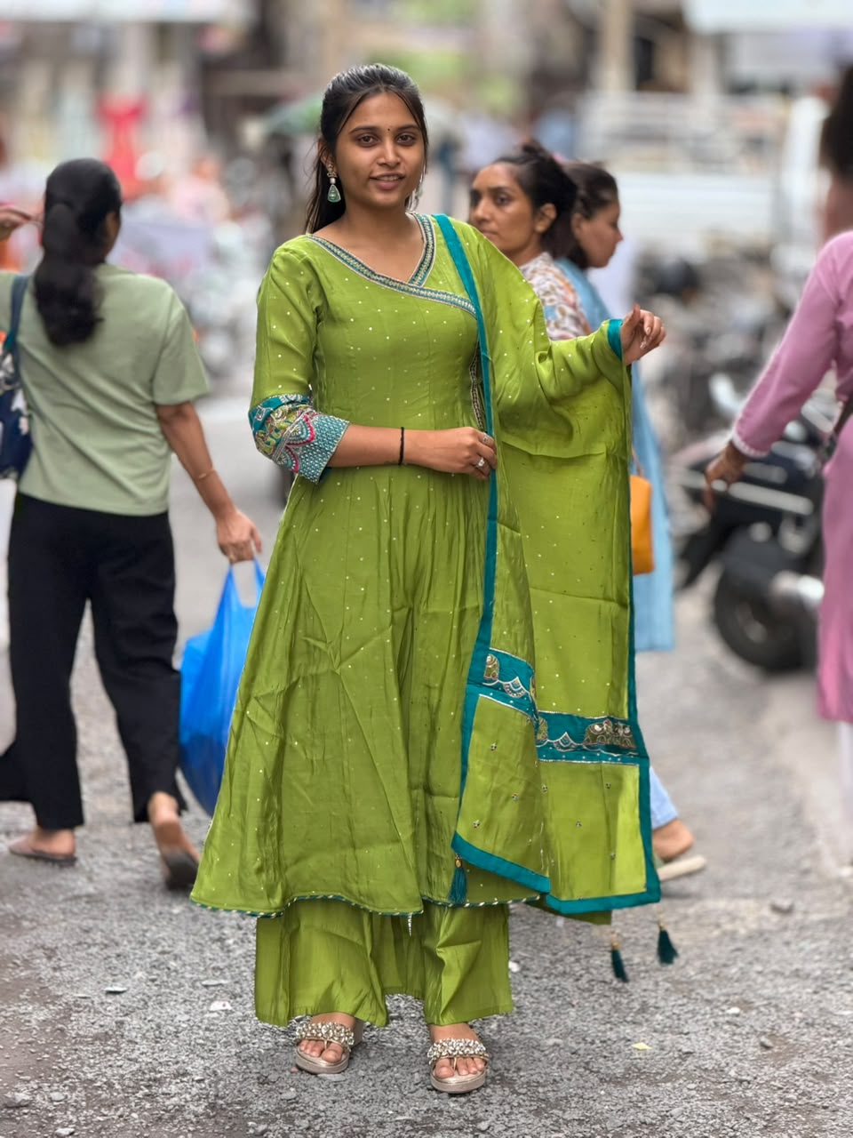 SHAGUN FASHION Premium Designer Anarkali Suit Set with Beautiful Back Patch Work