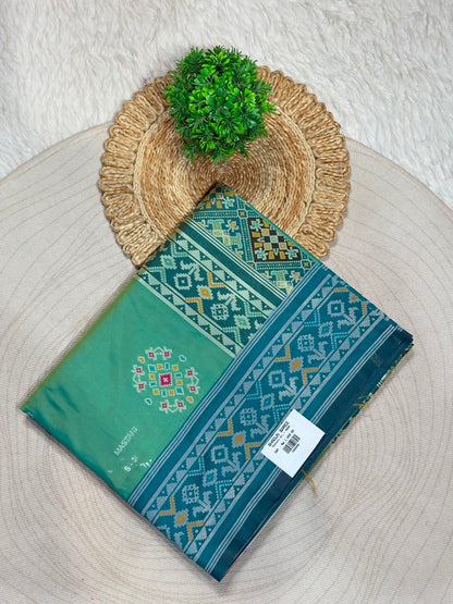 SHAGUN FASHION Traditional Gajji Silk Patola Print Saree with Designer Border & Tassels
