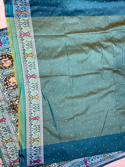 SHAGUN FASHION Premium Mastani Silk Patola Print Saree with Designer Weaved Border & Matching Blouse Piece