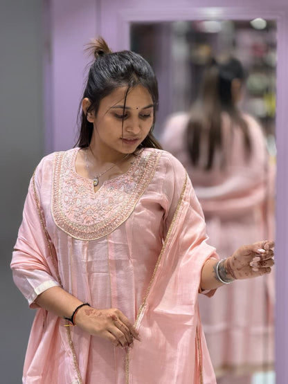 Elegant Off-White Hand-Embroidered Chanderi Silk Kurta Set by SHAGUN FASHION