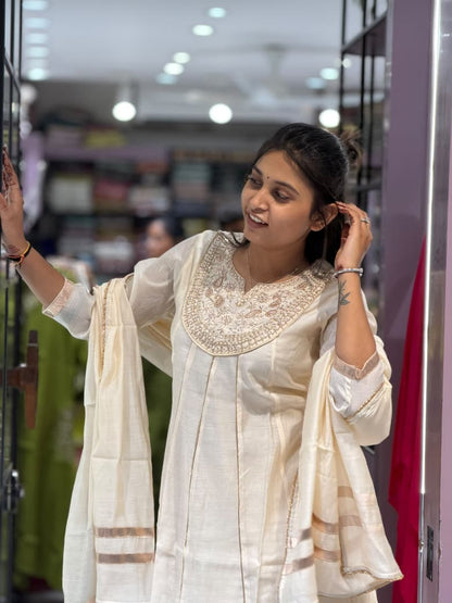 Elegant Off-White Hand-Embroidered Chanderi Silk Kurta Set by SHAGUN FASHION