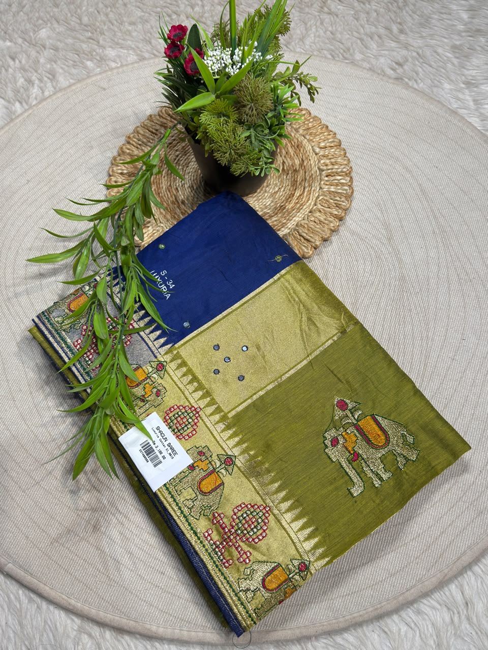 SHAGUN FASHION Luxuria Silk Saree with Elephant Embroidery & Zari Border