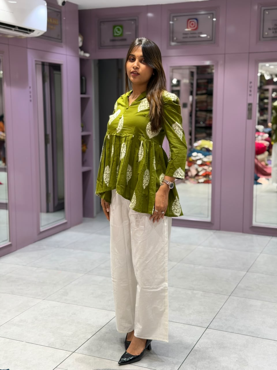 SHAGUN FASHION – Stylish Floral Print Cotton High-Low Tunic & Pant Set