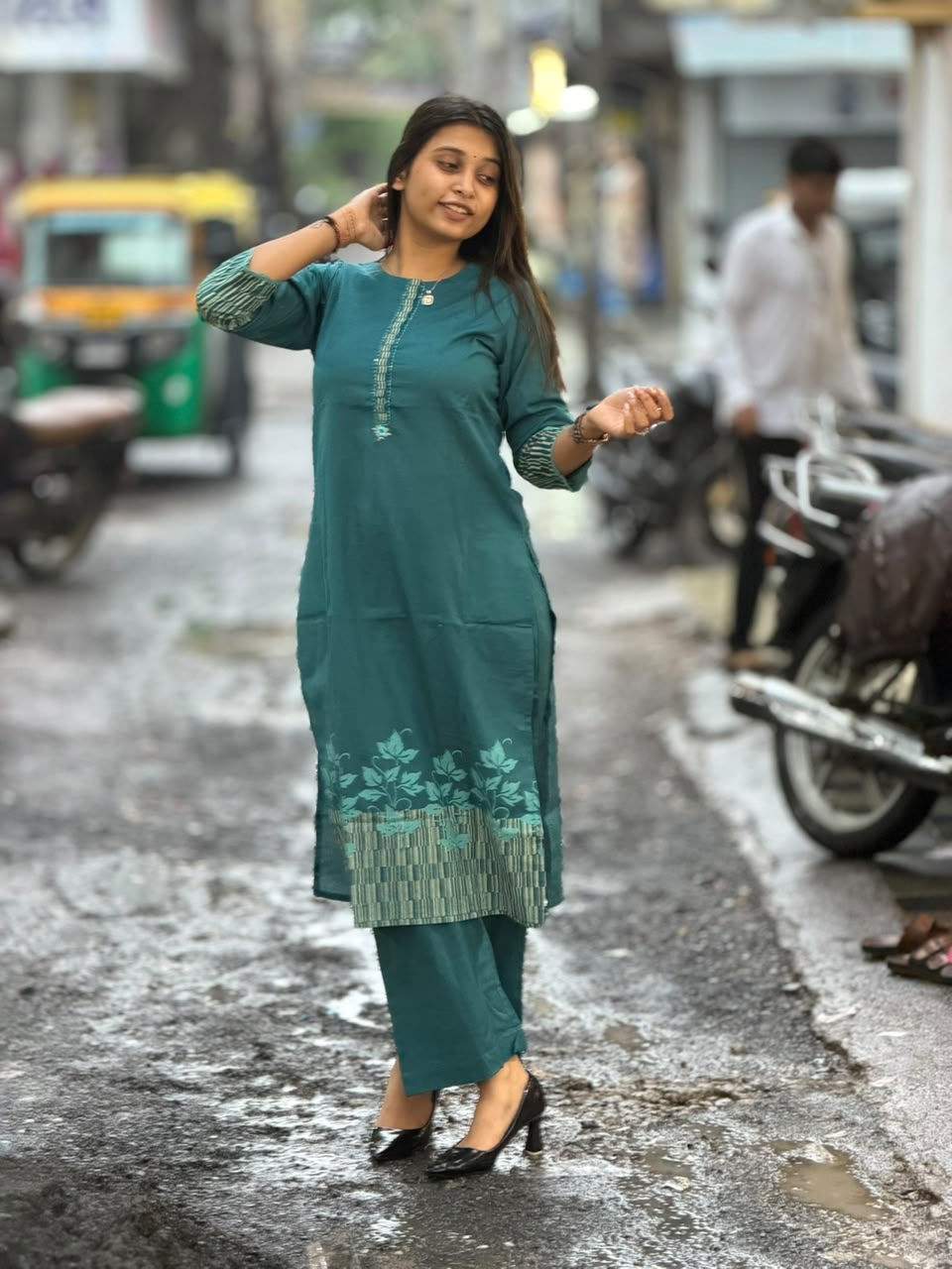 SHAGUN FASHION Premium Printed Cotton Kurti Pant Set