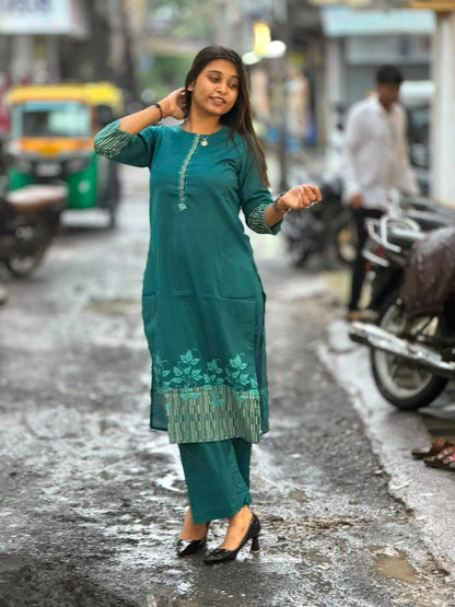 SHAGUN FASHION Premium Printed Cotton Kurti Pant Set