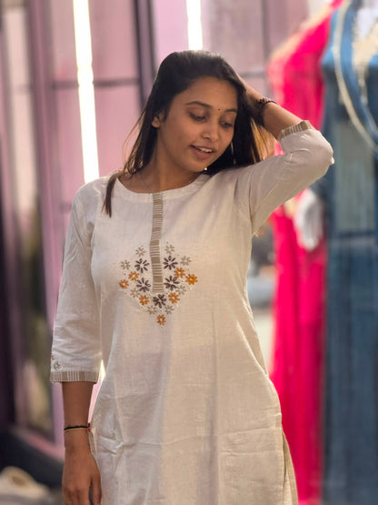 SHAGUN FASHION Off-White Floral Embroidered Straight Kurti & Striped Palazzo Set