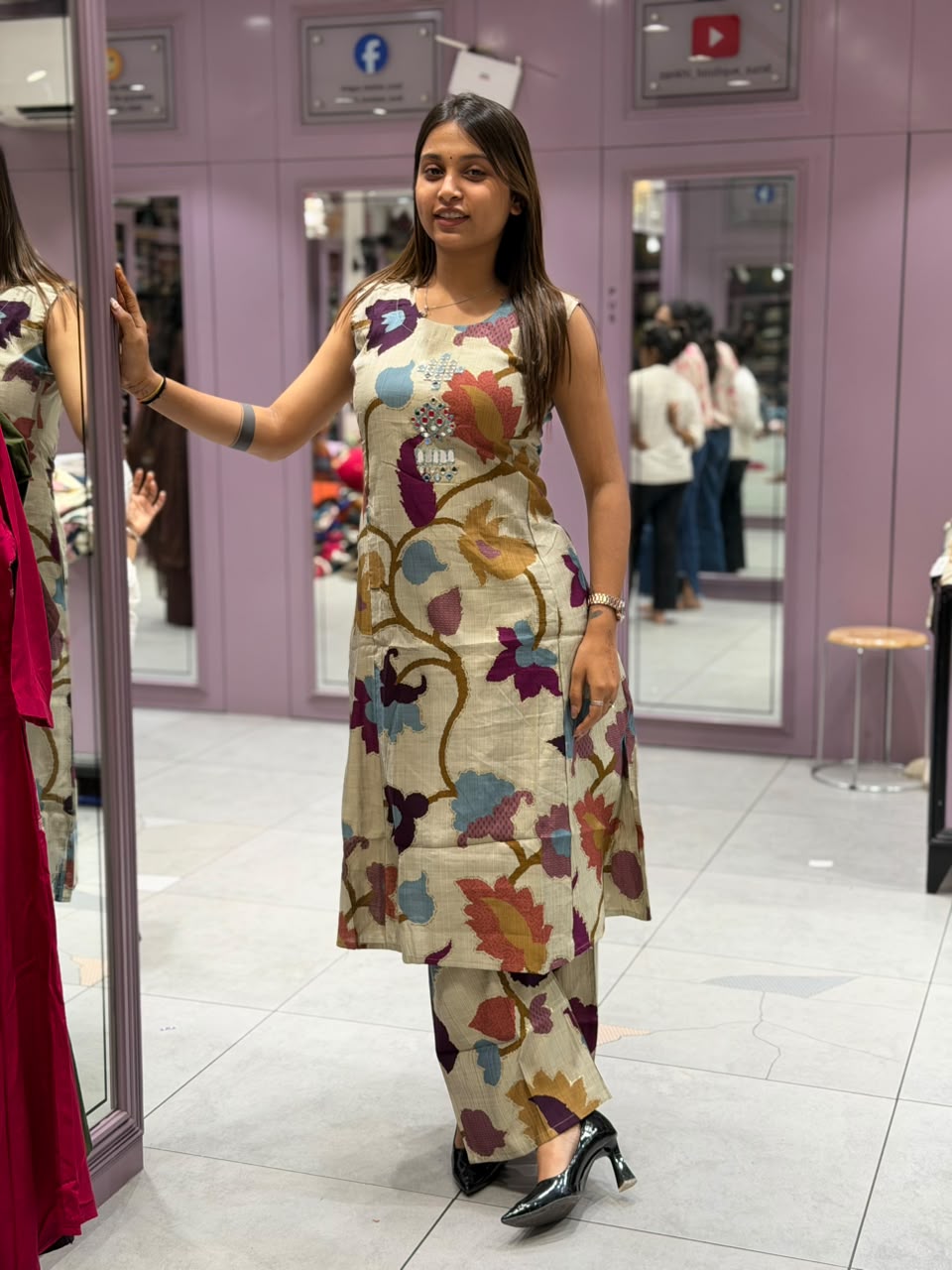 SHAGUN FASHION Premium Floral Print Sleeveless Silk Kurti Pant Set with Mirror & Handwork Neckline