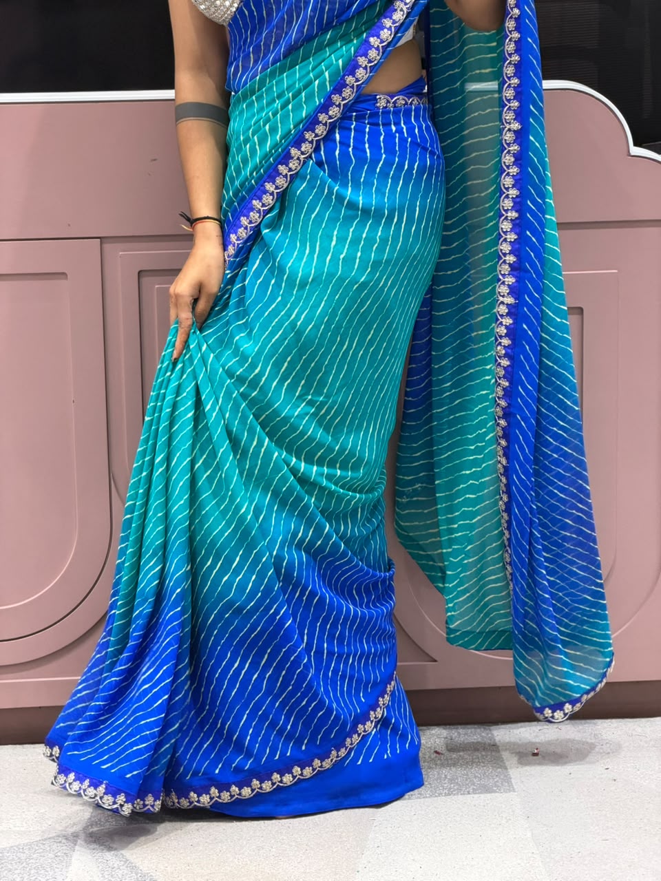SHAGUN FASHION Dual-Shade Leheriya Georgette Saree with Embroidered Floral Cutwork Border