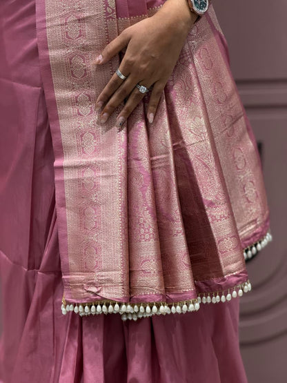 SHAGUN FASHION Exclusive Royal Silk Saree with Rich Zari Border & Pearl Tassel Finish