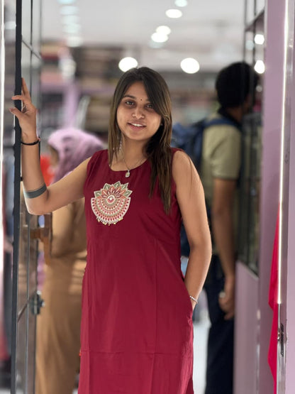 SHAGUN FASHION – Solid Embroidered Kurti & Palazzo Set