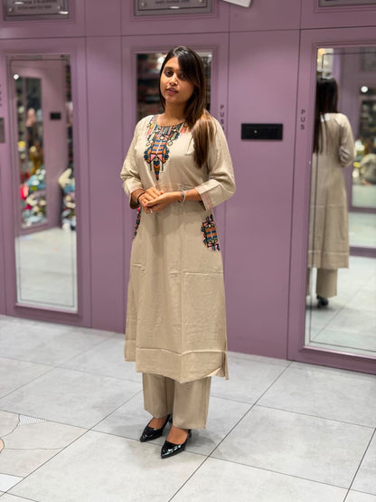 SHAGUN FASHION - Designer Neck Embroidery Kurti & Pant Set with Pockets